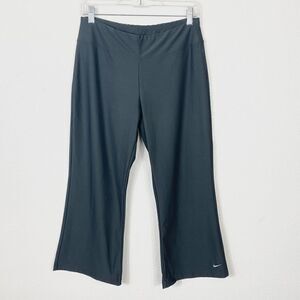 Nike Grey High Waisted Athletic Capri Pants